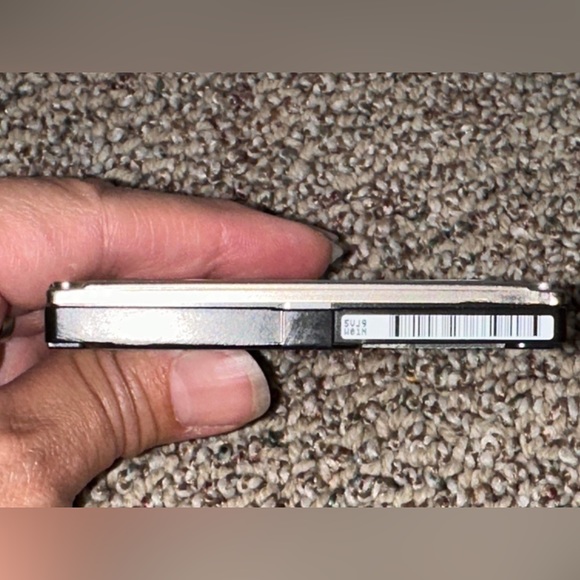 Seagate 500 GB 2.5” Hard drive Momentus 7200.4 RPM SATA - Picture 4 of 4